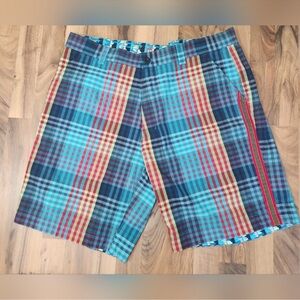 Beautiful Robert Graham short size 38 and in  EUC